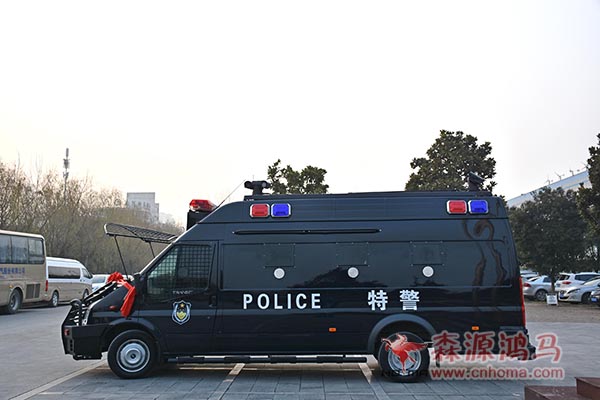 青海化隆县轻型装甲实战运兵车发车     列装基层(图3)