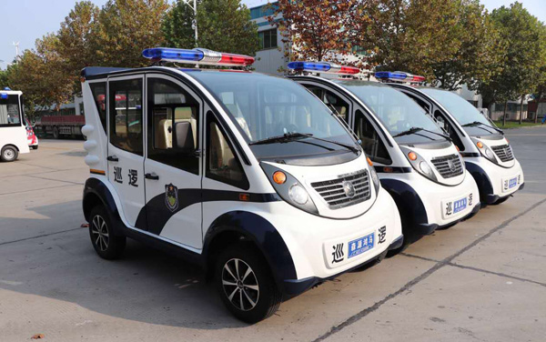 北京西城公安分局电动巡逻车发车(图1)