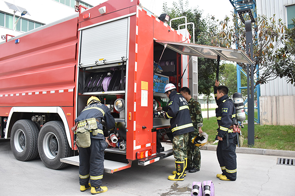 郑州消防热身“119”——加强消防演练   提高安全意识(图9)