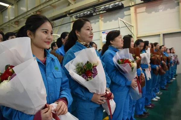 与美丽同行 给心情放假——森源鸿马喜迎3·8女神节(图3) 与美丽同行 给心情放假——森源鸿马喜迎3·8女神节(图3)