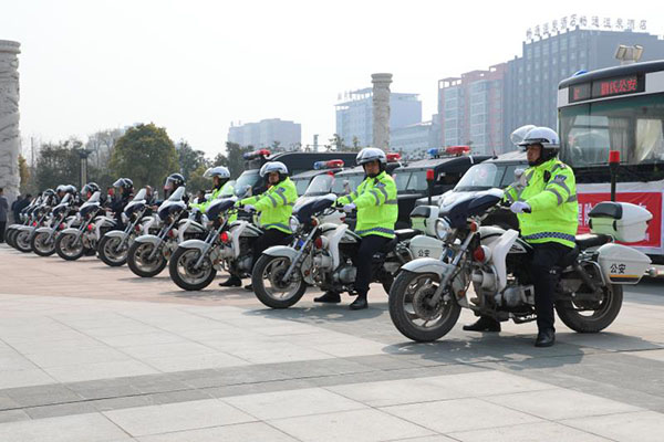 开封市尉氏县举行扫黑除恶誓师大会(图8)
