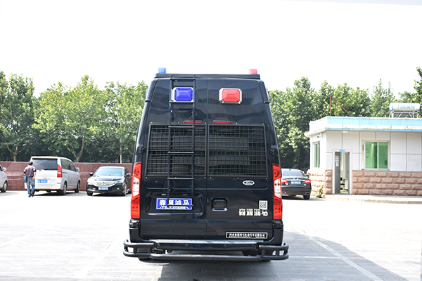 平顶山叶县公安局采购防暴运兵车(图6)