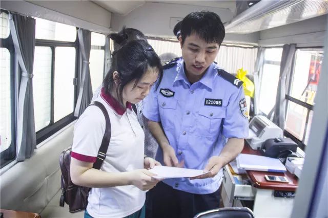 梅州市公安机关29项安保便民措施护航高考受广泛好评(图15) 梅州市公安机关29项安保便民措施护航高考受广泛好评(图15)