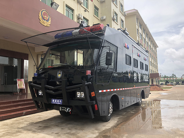 开启智慧警务新模式||广东茂名市移动指挥方舱列装上岗(图1)