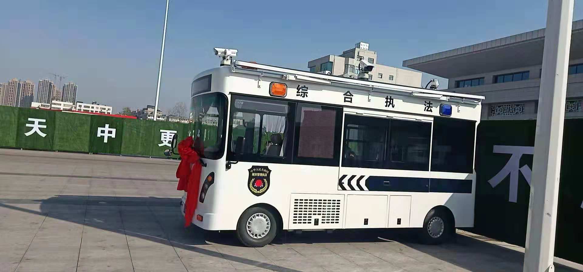 驻马店移动执法站上岗执勤(图1)