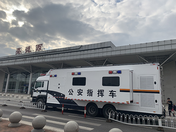 智慧警务助力科技强警||广东清远市移动指挥方舱上岗执勤(图1)