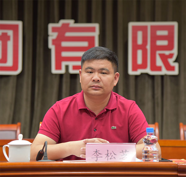 河南省消防协会第四届三次常务理事会在森源鸿马召开(图5)