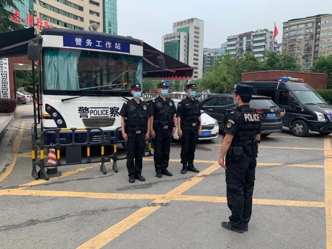 赞!达川公安移动警务工作站升级亮相!(图3) 赞!达川公安移动警务工作站升级亮相!(图3)