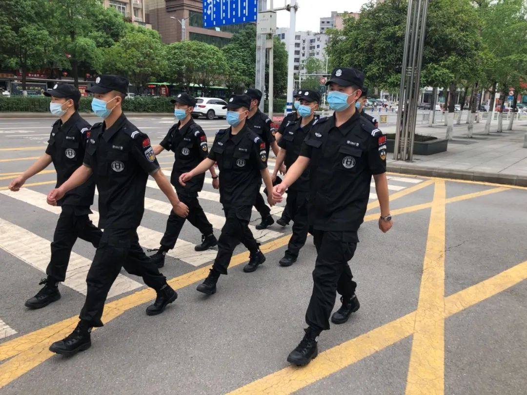赞!达川公安移动警务工作站升级亮相!(图4) 赞!达川公安移动警务工作站升级亮相!(图4)