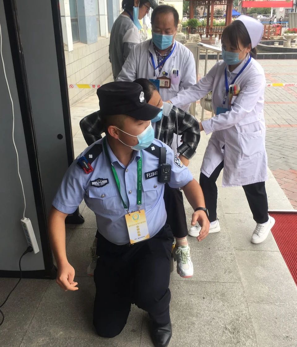 有一种依靠，是载我梦想的肩膀(图2)