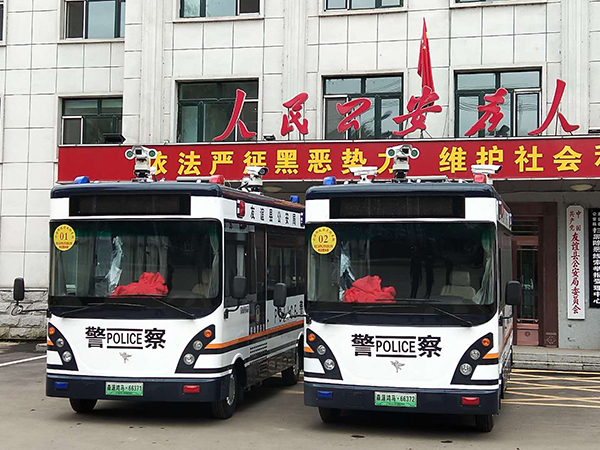 黑龙江省双鸭山市移动警务室上岗，推进街面警务新模式！(图1)