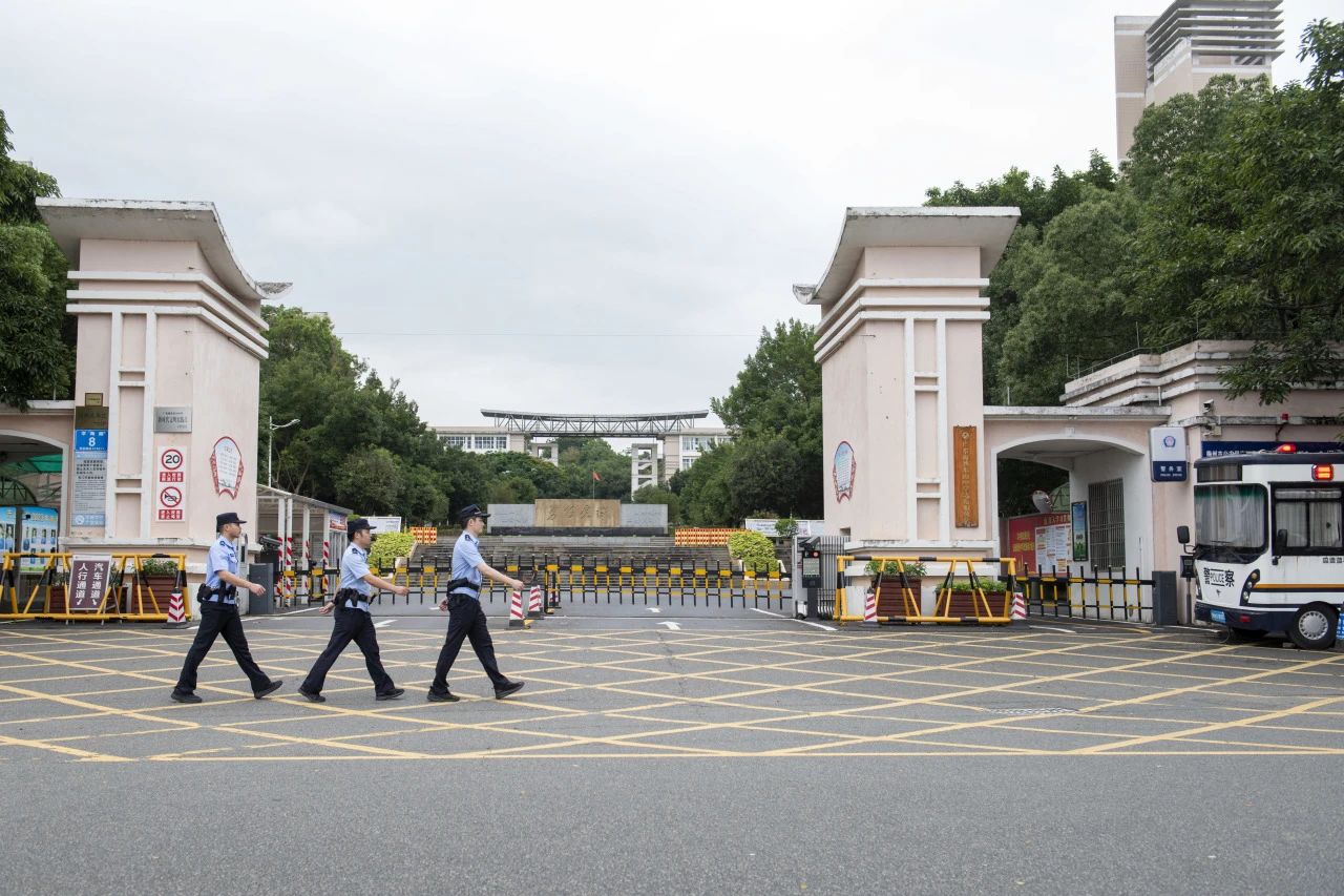 移动警务室为梦护航，助力梅州公安开展高考前社会治安集中清查行动(图1)