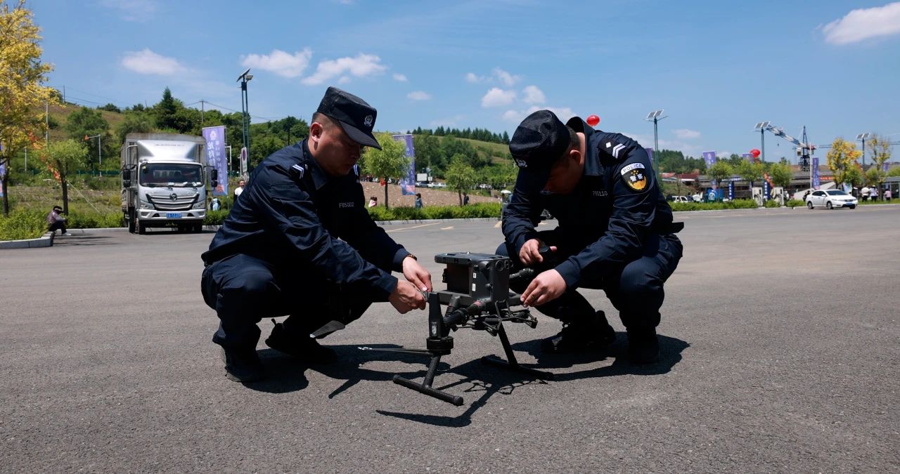 端午佳节龙舟竞渡||移动警务室护航龙舟锦标赛(图5)