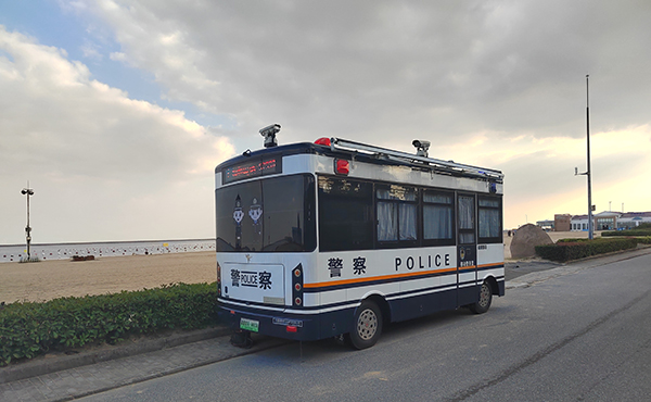 森源鸿马移动警务室亮相上海街头！保平安新“利器”来啦(图2)