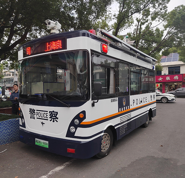 森源鸿马移动警务室亮相上海街头！保平安新“利器”来啦(图3)