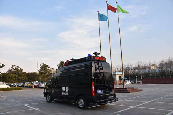 森源鸿马防暴突击车：守护城市安全的坚固堡垒(图9)