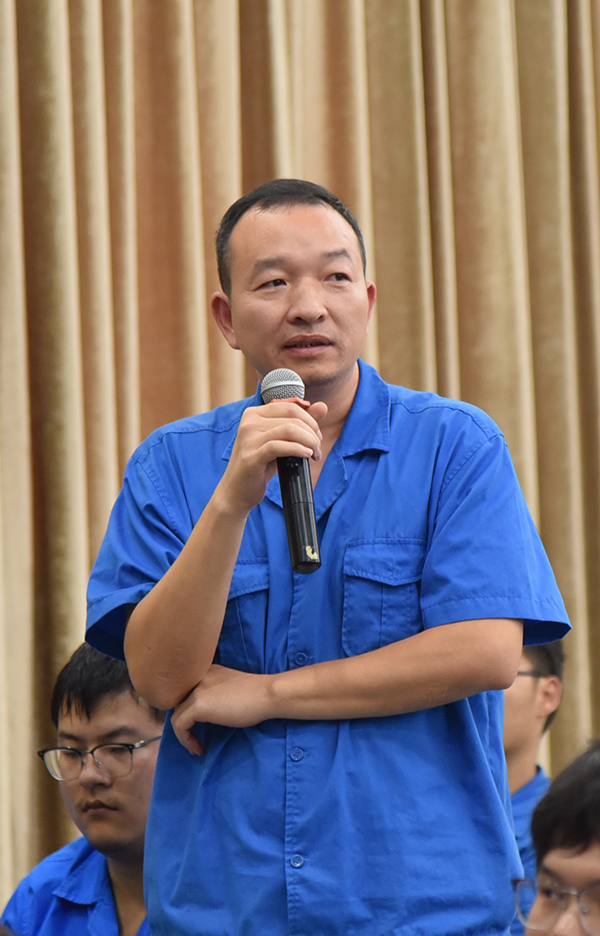 共抒爱国情怀||森源鸿马组织员工观看九三阅兵(图14)