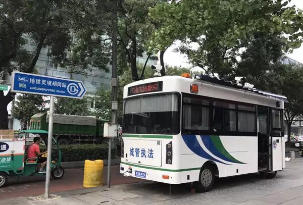 助力九三阅兵安保||森源鸿马移动警务室显身手(图8)