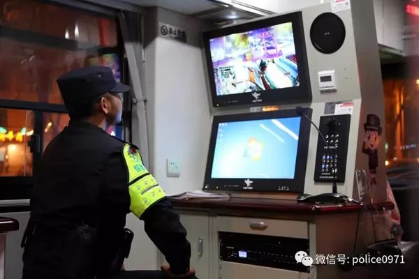 寒冬里的“移动暖巢”！移动警务室守护群众平安与温暖(图5)