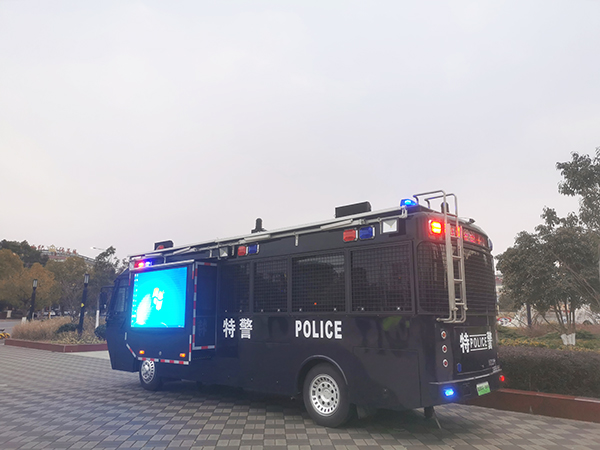 寒冬里的“移动暖巢”！移动警务室守护群众平安与温暖(图9)