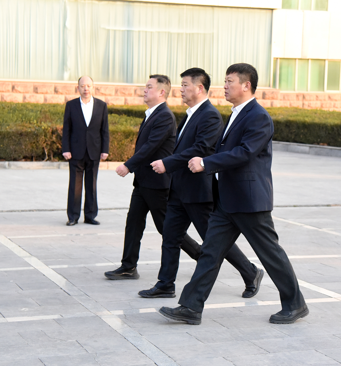 学华为模式 强团队战力!森源鸿马营销中心召开11月培训总结会(图4) 学华为模式 强团队战力!森源鸿马营销中心召开11月培训总结会(图4)