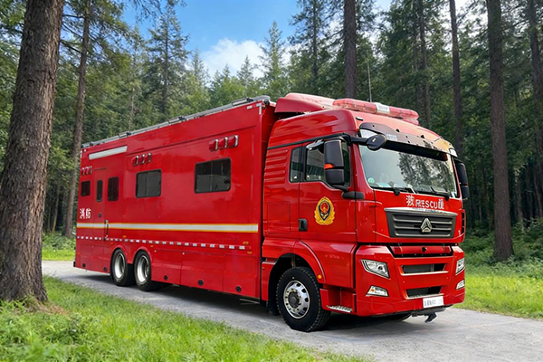 硬核底盘赋能消防实战||森源鸿马汕德卡C7通信指挥车守护生命防线(图7) 硬核底盘赋能消防实战||森源鸿马汕德卡C7通信指挥车守护生命防线(图7)