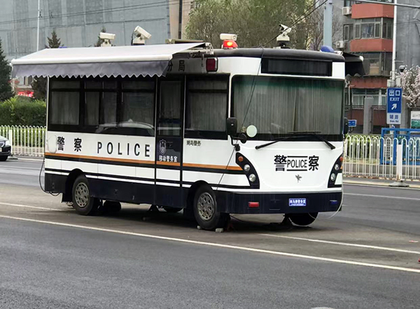 科技铸盾护盛会 平安前哨显担当——森源鸿马移动警务室全力护航两会安保(图8)