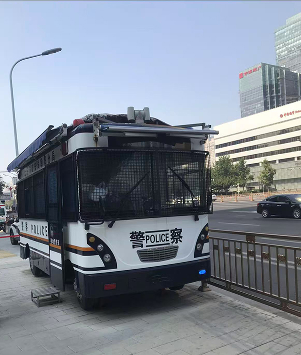 科技铸盾护盛会 平安前哨显担当——森源鸿马移动警务室全力护航两会安保(图6)