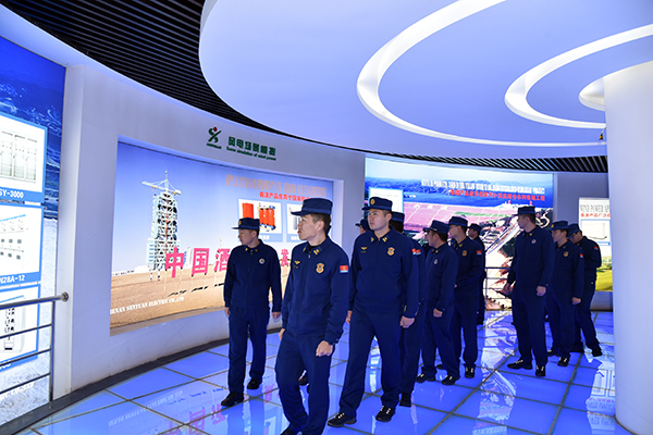 警企协同强技能 实战赋能促提升——南京市消防救援支队赴森源鸿马参观交流圆满成功(图5)