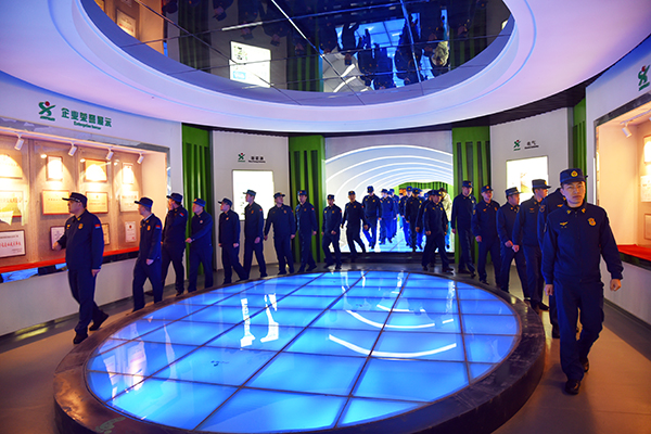 警企协同强技能 实战赋能促提升——南京市消防救援支队赴森源鸿马参观交流圆满成功(图4)