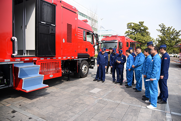 警企协同强技能 实战赋能促提升——南京市消防救援支队赴森源鸿马参观交流圆满成功(图13)