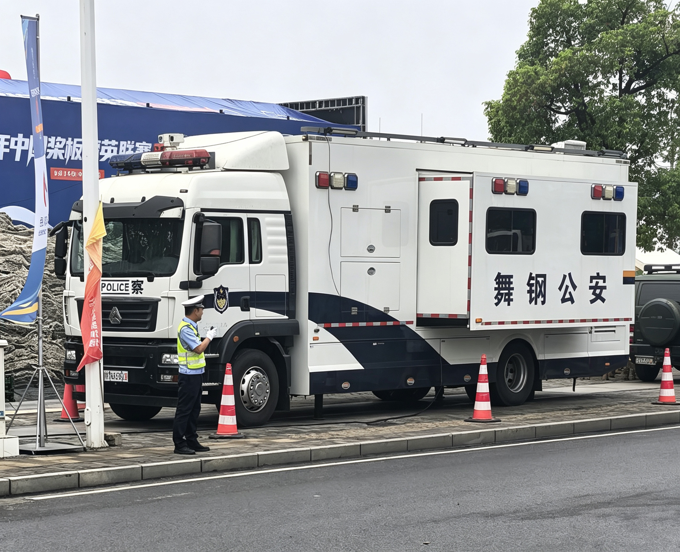 硬核装备筑防线 碧波逐浪护赛事｜森源鸿马通信指挥车护航2026中国桨板精英联赛（平顶山站）安保工作(图8)